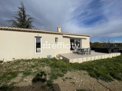 Villa - 90 m² - 4 pièces