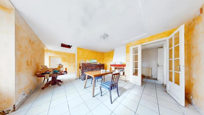 Propriété - 375 m² - 18 pièces