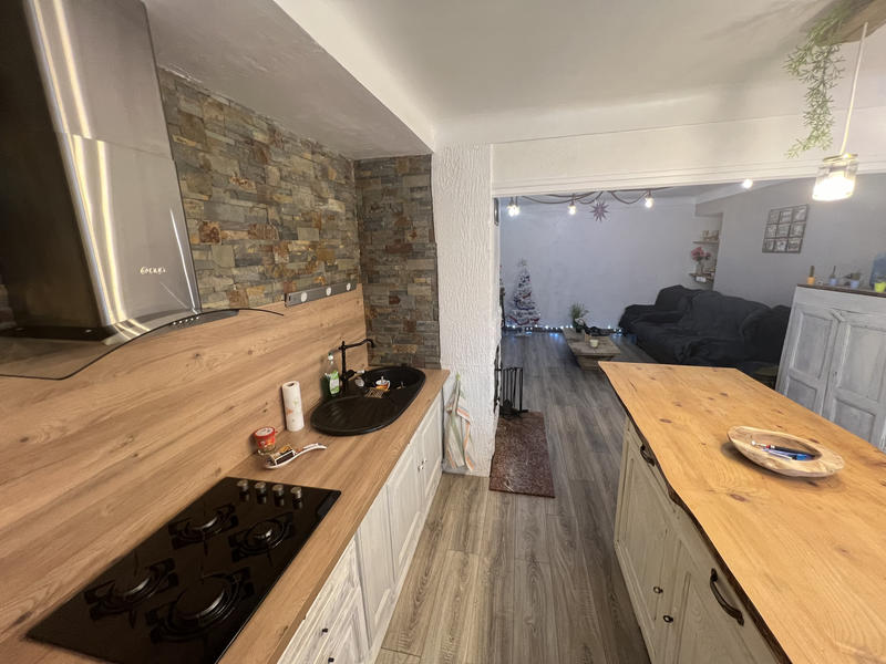 Maison de village - 80 m² - 4 pièces