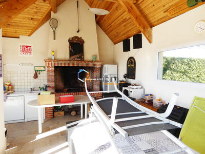 Maison - 226 m² - 7 pièces