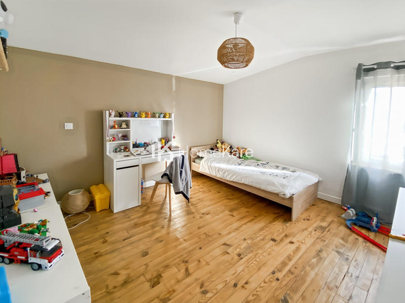 Maison - 175 m² - 6 pièces