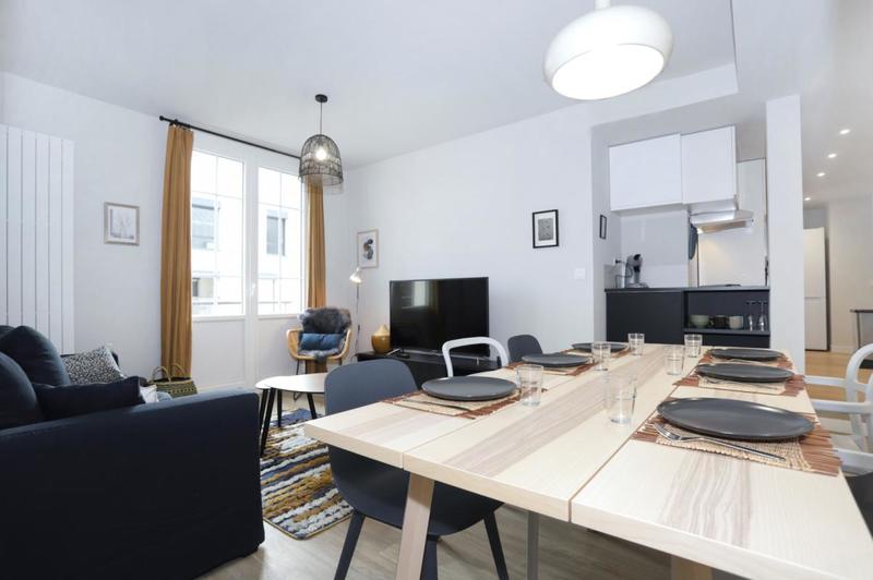 Appartement - 100 m² - 7 pièces