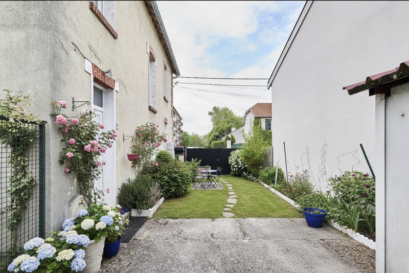 Appartement - 93 m² - 4 pièces