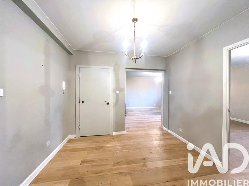 Appartement - 127 m² - 6 pièces