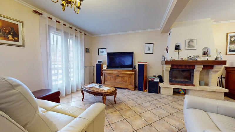 Maison - 136 m² - 6 pièces