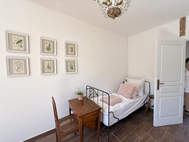 Maison - 180 m² - 8 pièces