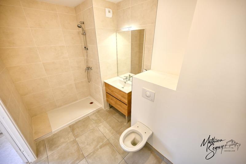 Appartement - 102 m² - 4 pièces