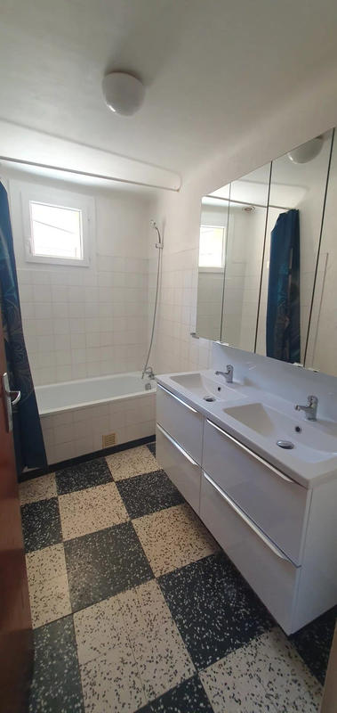 Maison traditionnelle - 78 m² - 5 pièces