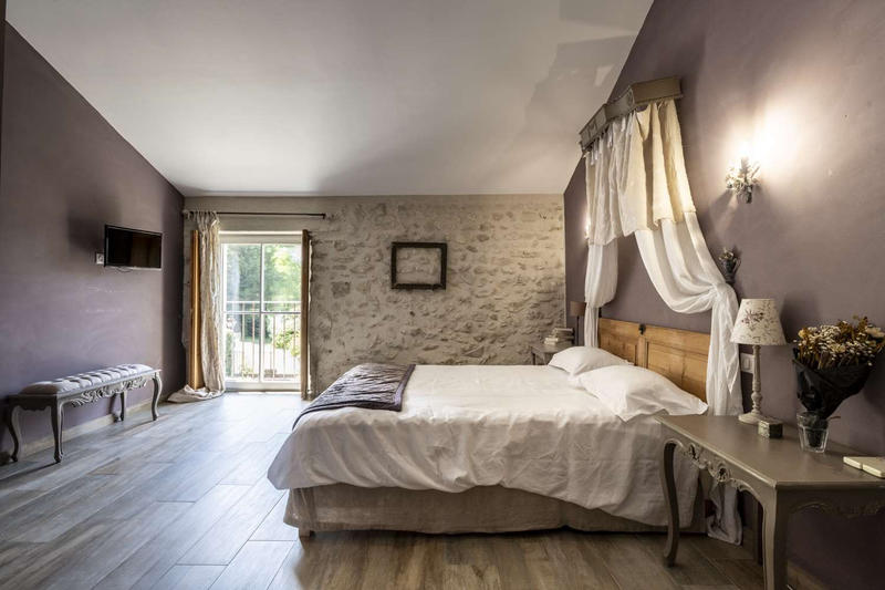 Propriété - 590 m² - 20 pièces