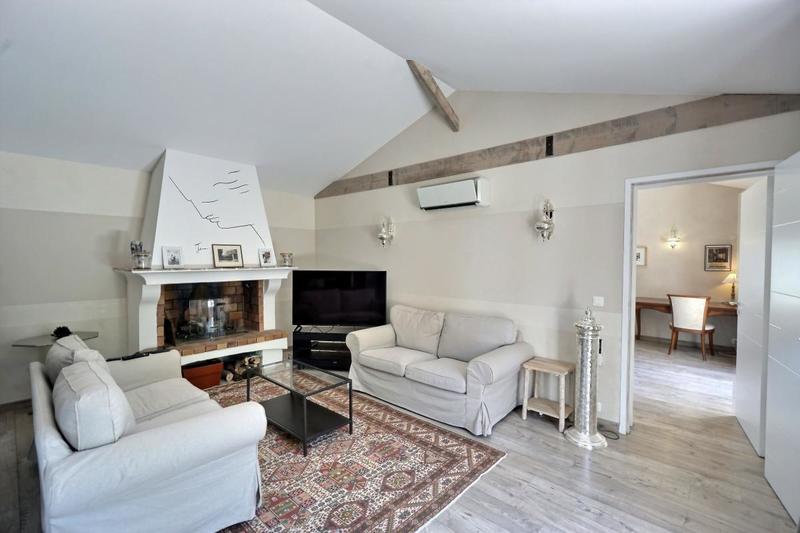 Mas - 360 m² - 11 pièces