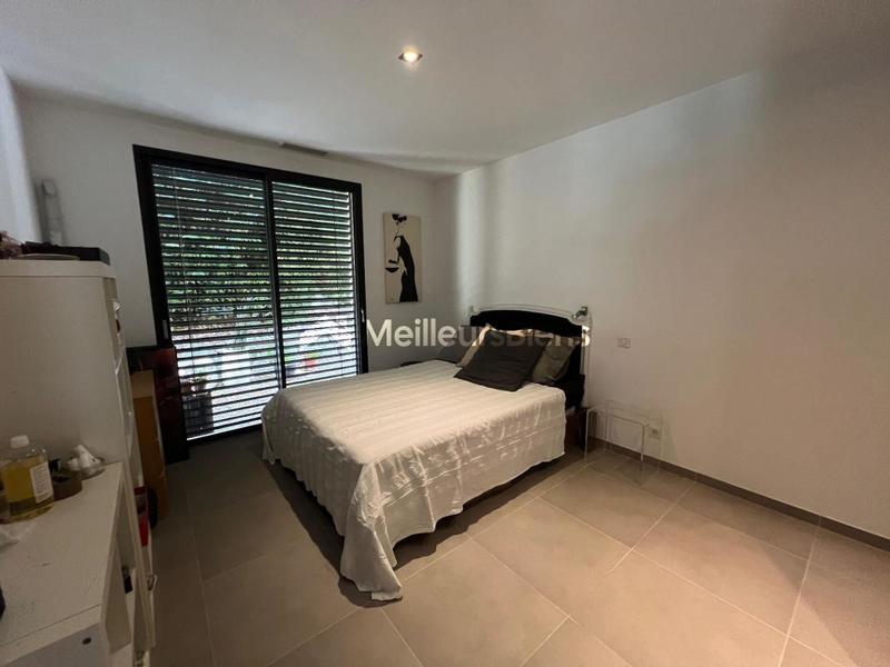 Propriété - 200 m² - 6 pièces