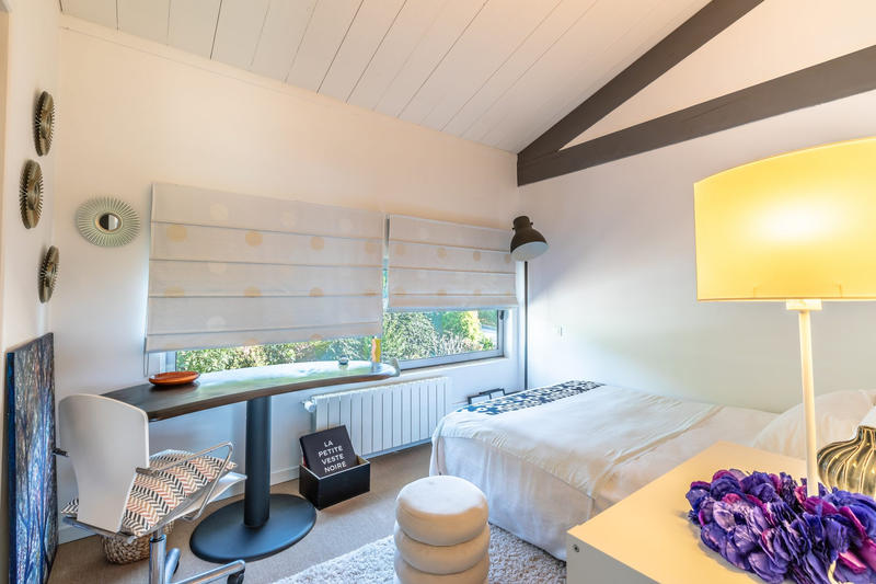 Maison contemporaine - 306 m² - 8 pièces