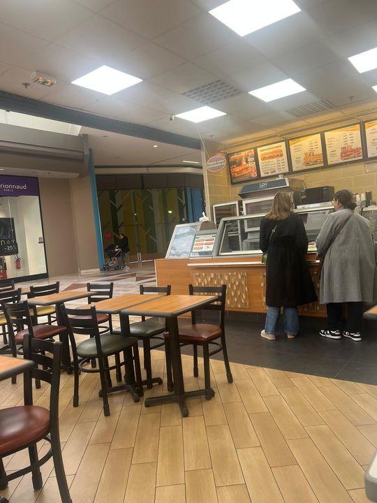 Fonds de commerce - 90 m²