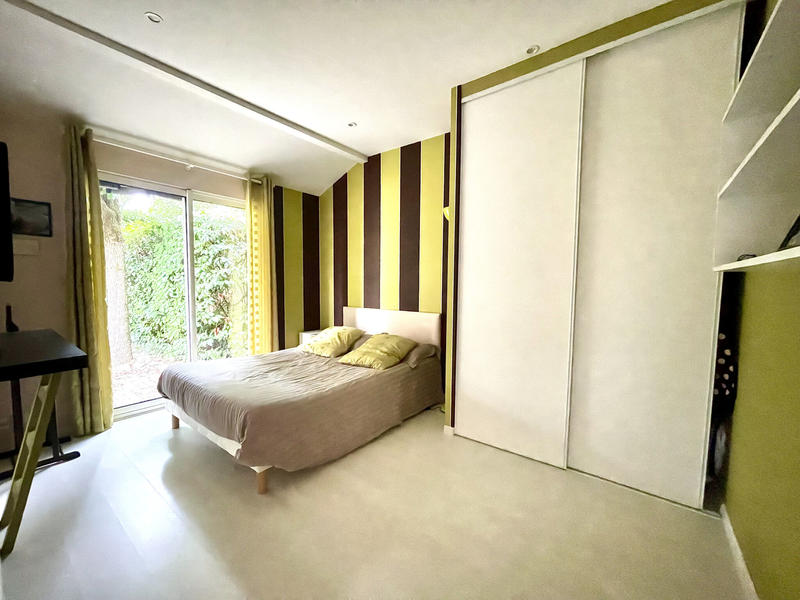 Villa - 228 m² - 6 pièces