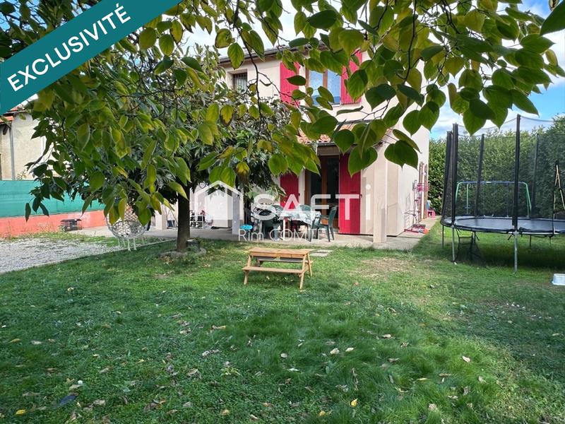 Maison - 90 m² - 5 pièces