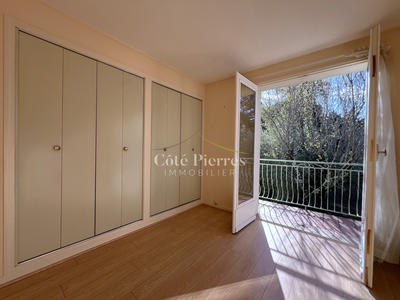 Villa - 155 m² - 10 pièces