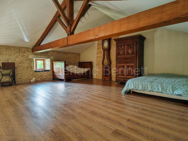 Maison en pierre - 146 m² - 4 pièces