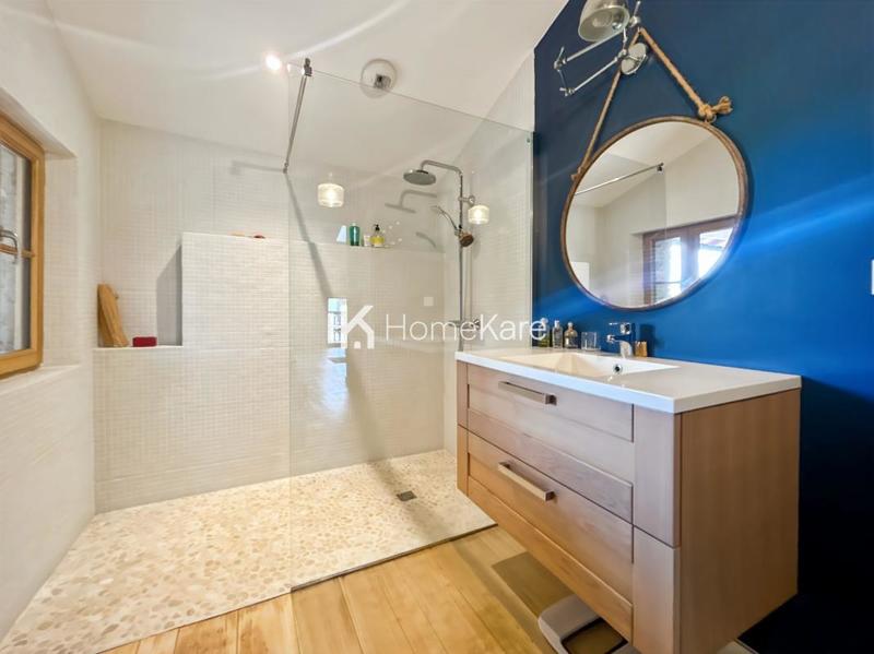 Maison ancienne - 435 m² - 10 pièces