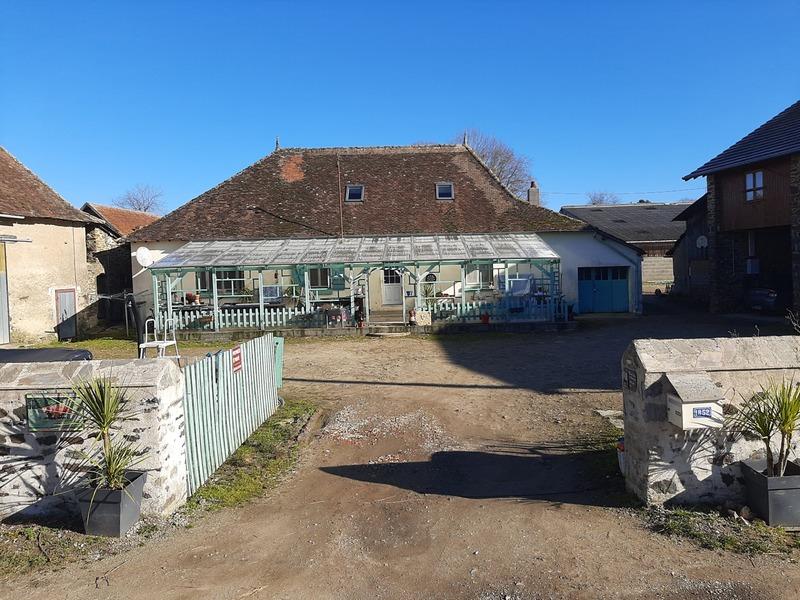 Corps de ferme - 110 m² - 8 pièces