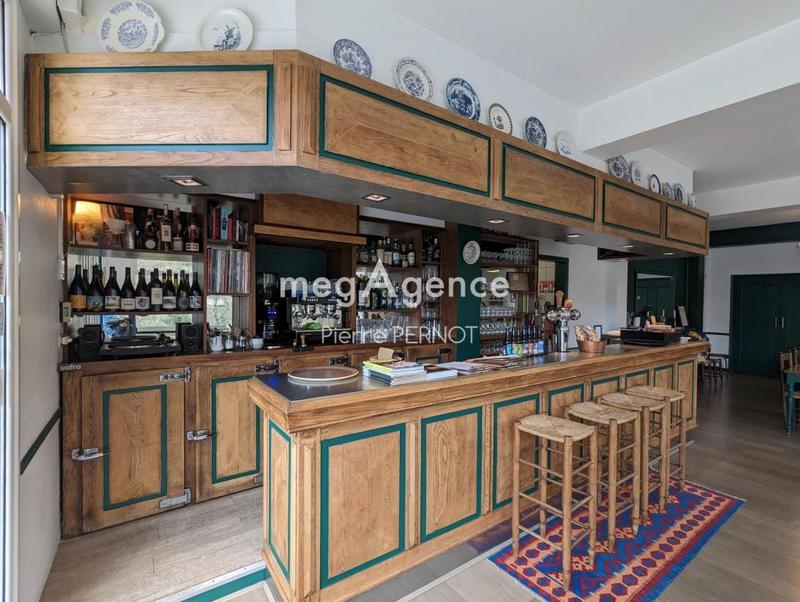 Local commercial - 400 m² - 11 pièces