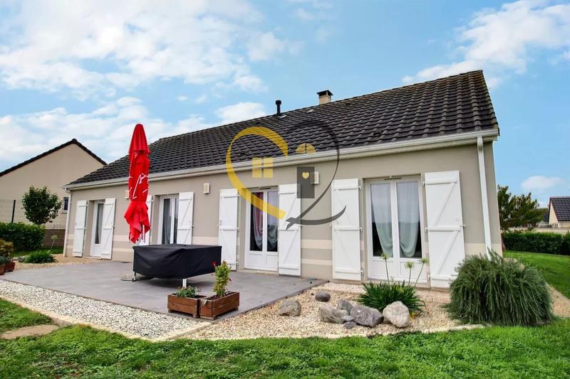 Maison - 95 m² - 4 pièces