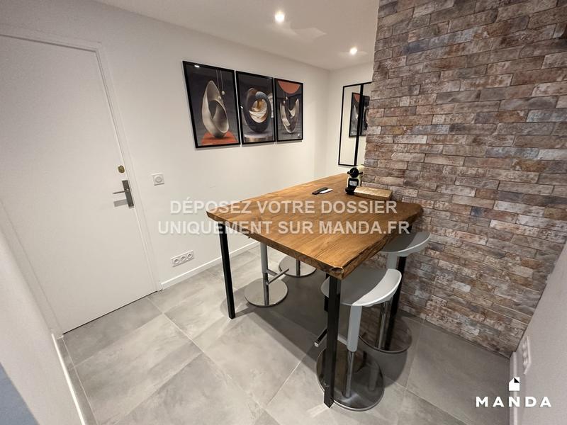 Chambre - 11 m² - 7 pièces