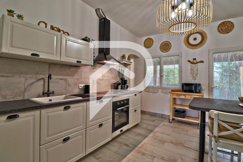 Villa - 165 m² - 9 pièces