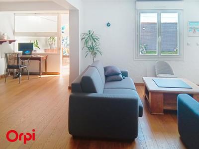 Maison - 143 m² - 5 pièces