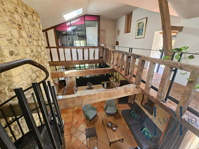 Maison - 340 m² - 14 pièces