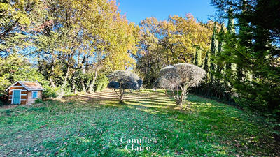 Maison - 250 m² - 11 pièces