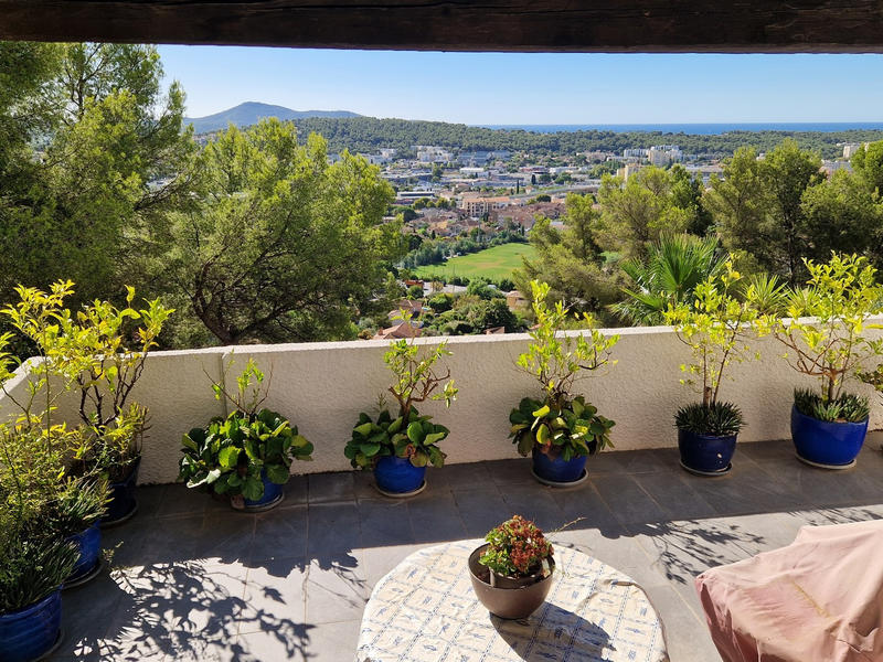 Maison - 176 m² - 6 pièces