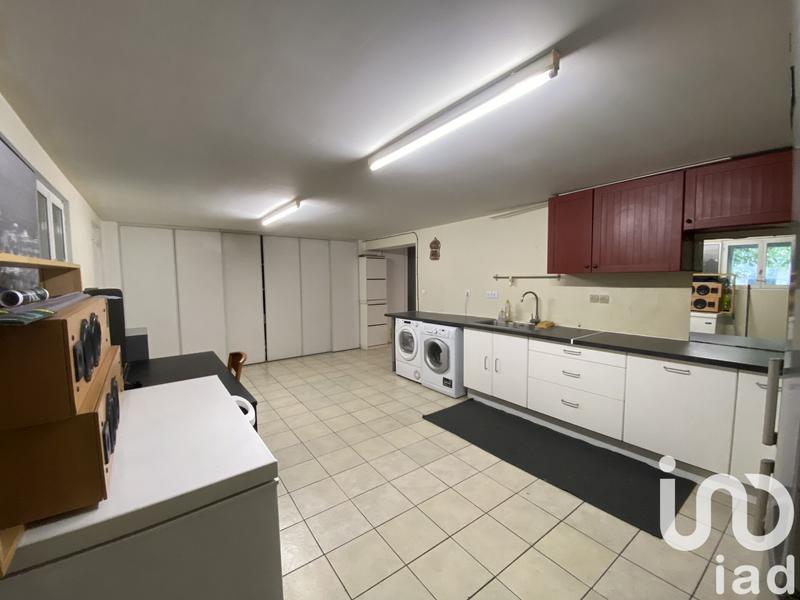 Maison - 210 m² - 9 pièces