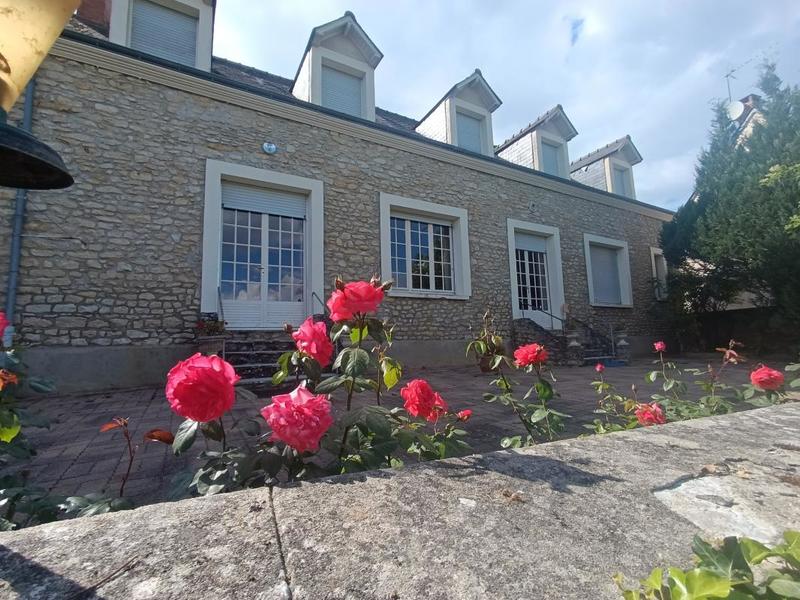 Maison - 151 m² - 8 pièces