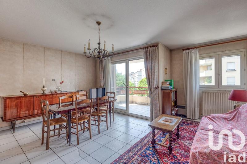 Appartement - 86 m² - 4 pièces