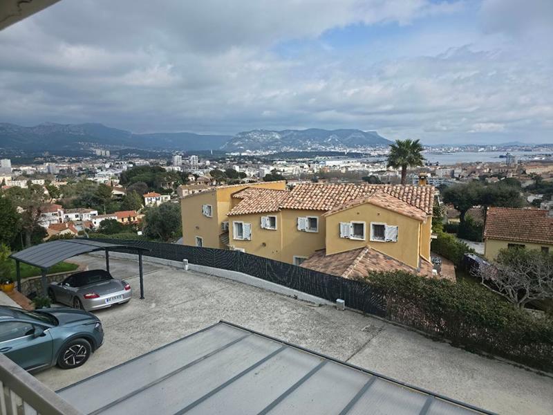 Maison - 262 m² - 9 pièces