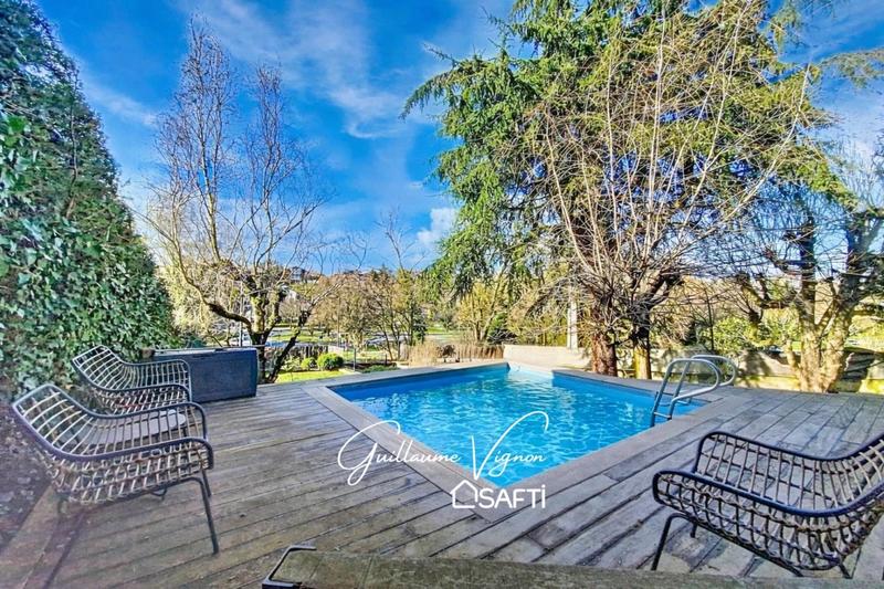 Maison - 185 m² - 6 pièces