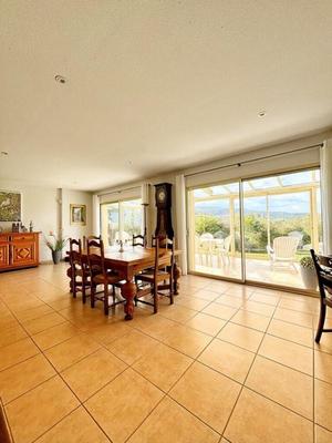 Maison d'architecte - 270 m² - 6 pièces