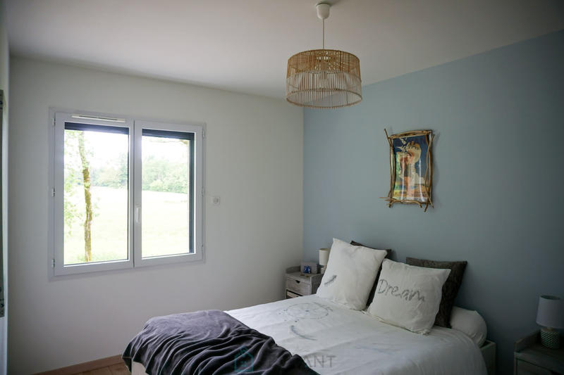 Maison - 220 m² - 6 pièces