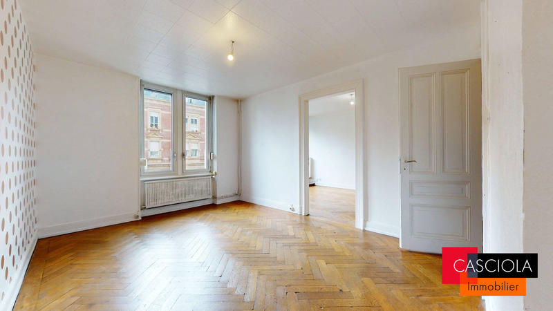 Appartement - 80 m² - 4 pièces