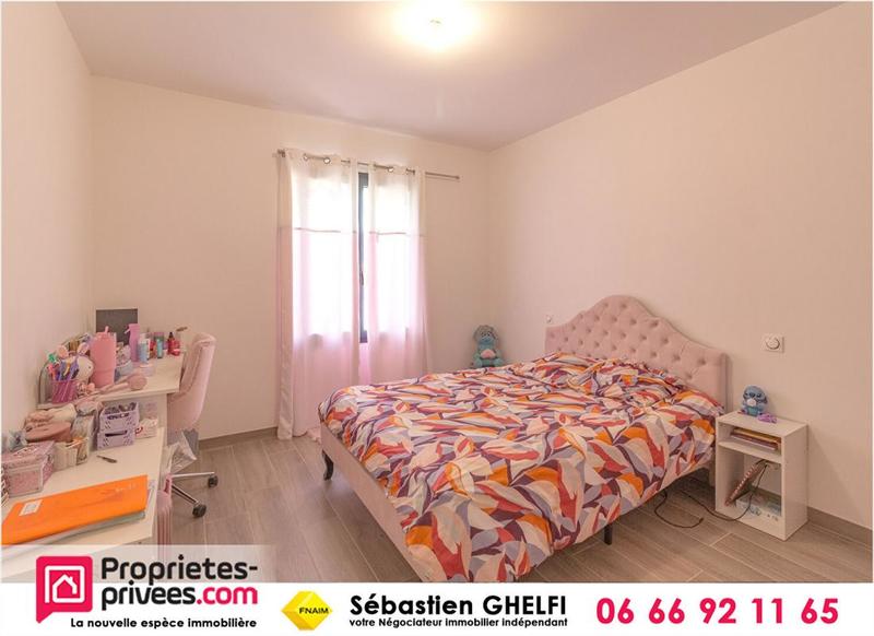 Maison - 207 m² - 7 pièces