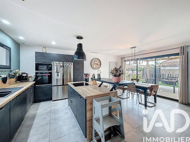 Maison - 102 m² - 4 pièces