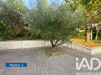 Maison - 278 m² - 9 pièces