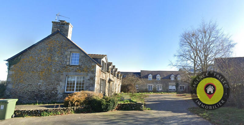 Maison - 750 m² - 13 pièces