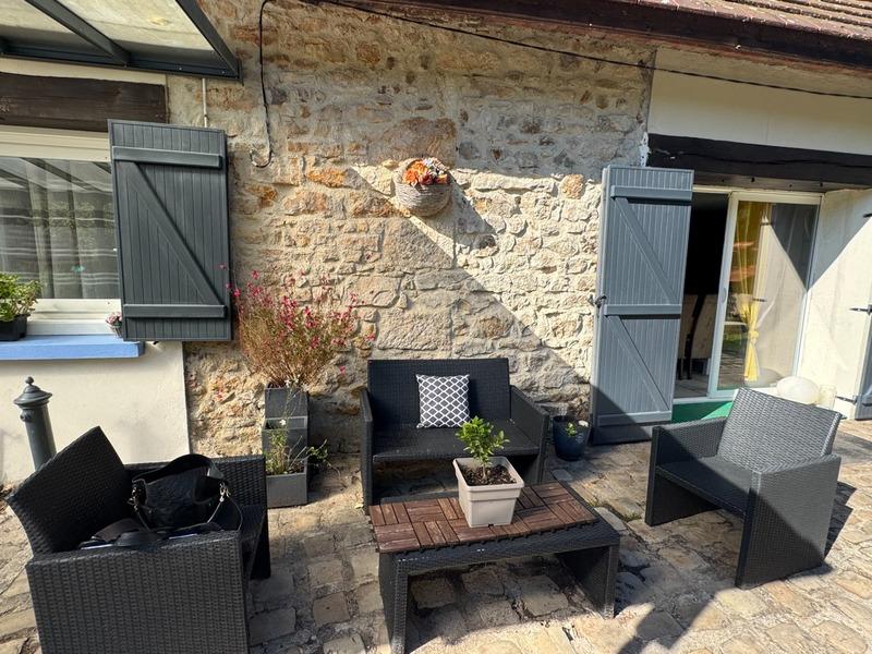 Maison en pierre - 150 m² - 5 pièces