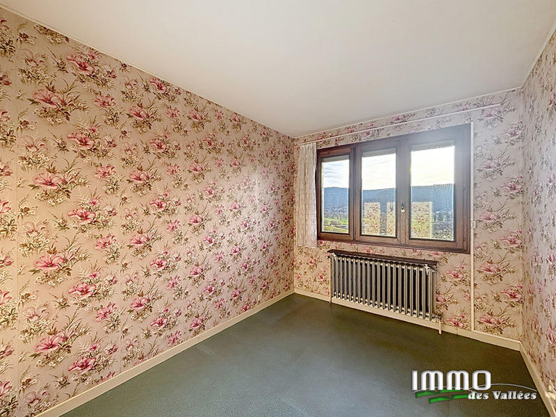 Maison - 83 m² - 5 pièces