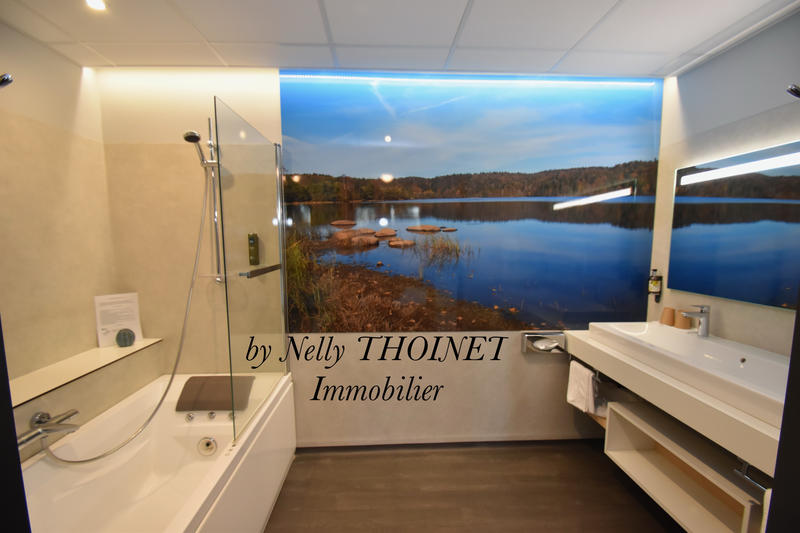 Local commercial - 1 500 m²