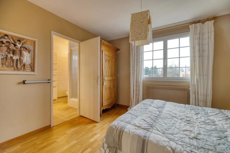 Maison - 196 m² - 7 pièces