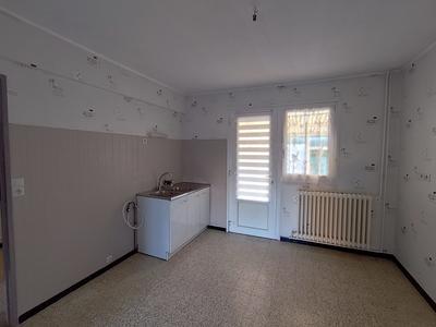 Maison - 94 m² - 5 pièces