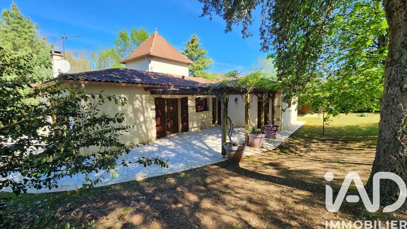 Maison - 140 m² - 5 pièces