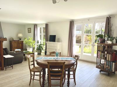 Maison - 129 m² - 6 pièces